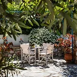 Villa Marani Collection