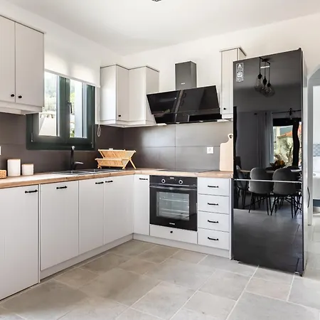 Villa Marani Collection