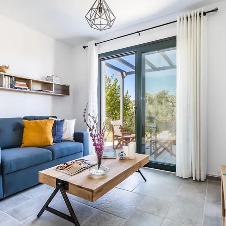 Marani & Villa Skopelos Town